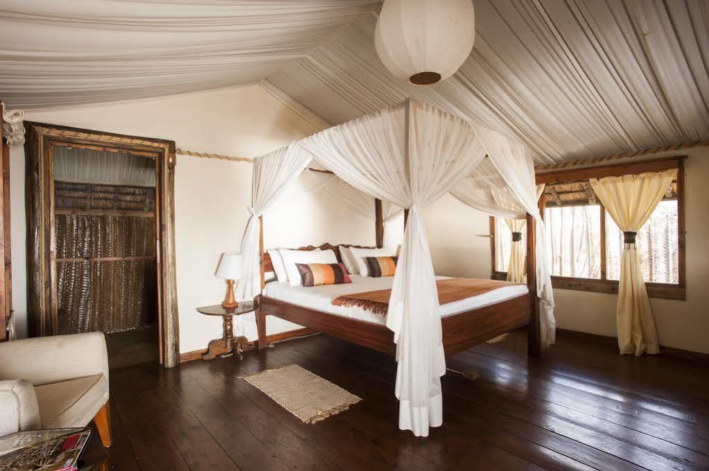 Saadani Safari Lodge Exteriér fotografie